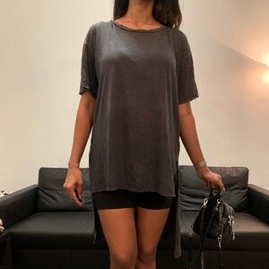 Acid‎ wash asymmetric grey tshirt